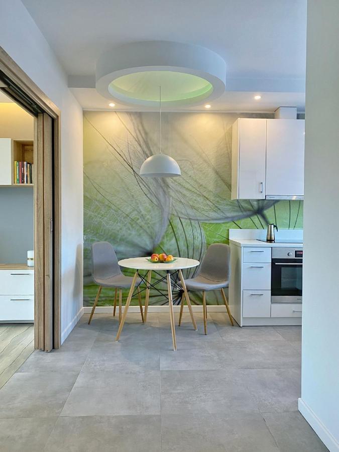 Capital Towers - Apartament Green Z Widokiem Na Rzeke เชชูฟ ภายนอก รูปภาพ