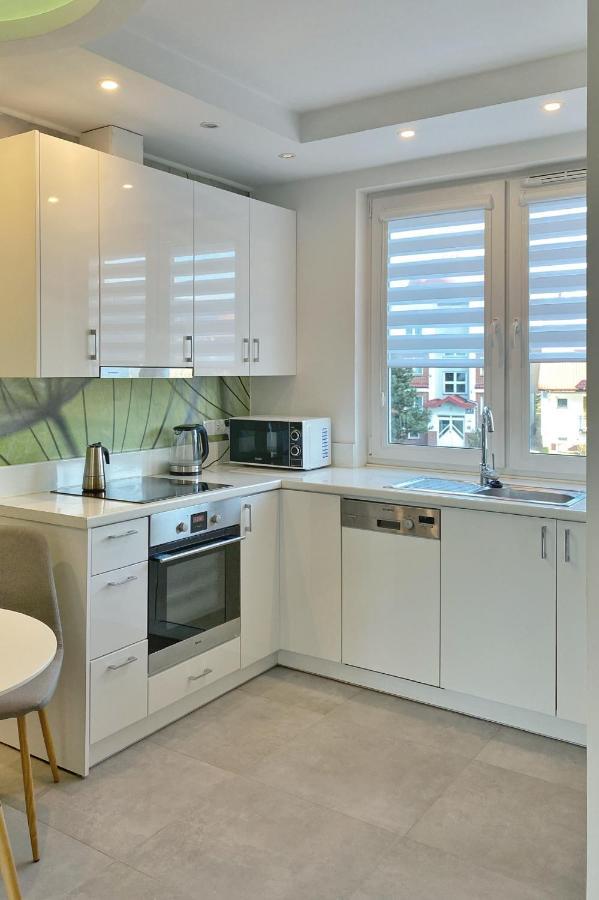 Capital Towers - Apartament Green Z Widokiem Na Rzeke เชชูฟ ภายนอก รูปภาพ