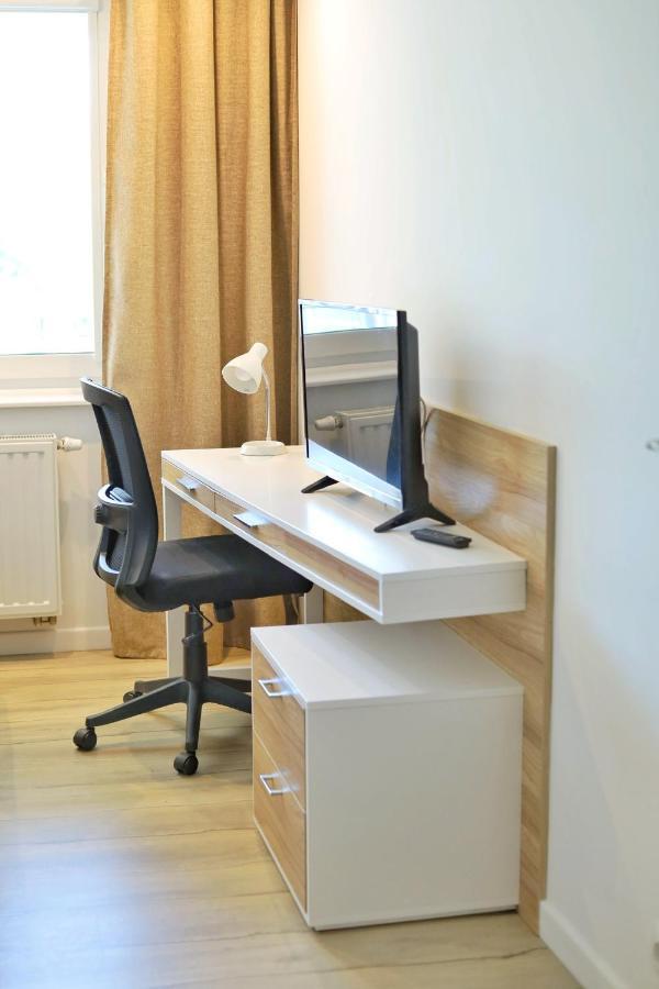 Capital Towers - Apartament Green Z Widokiem Na Rzeke เชชูฟ ภายนอก รูปภาพ